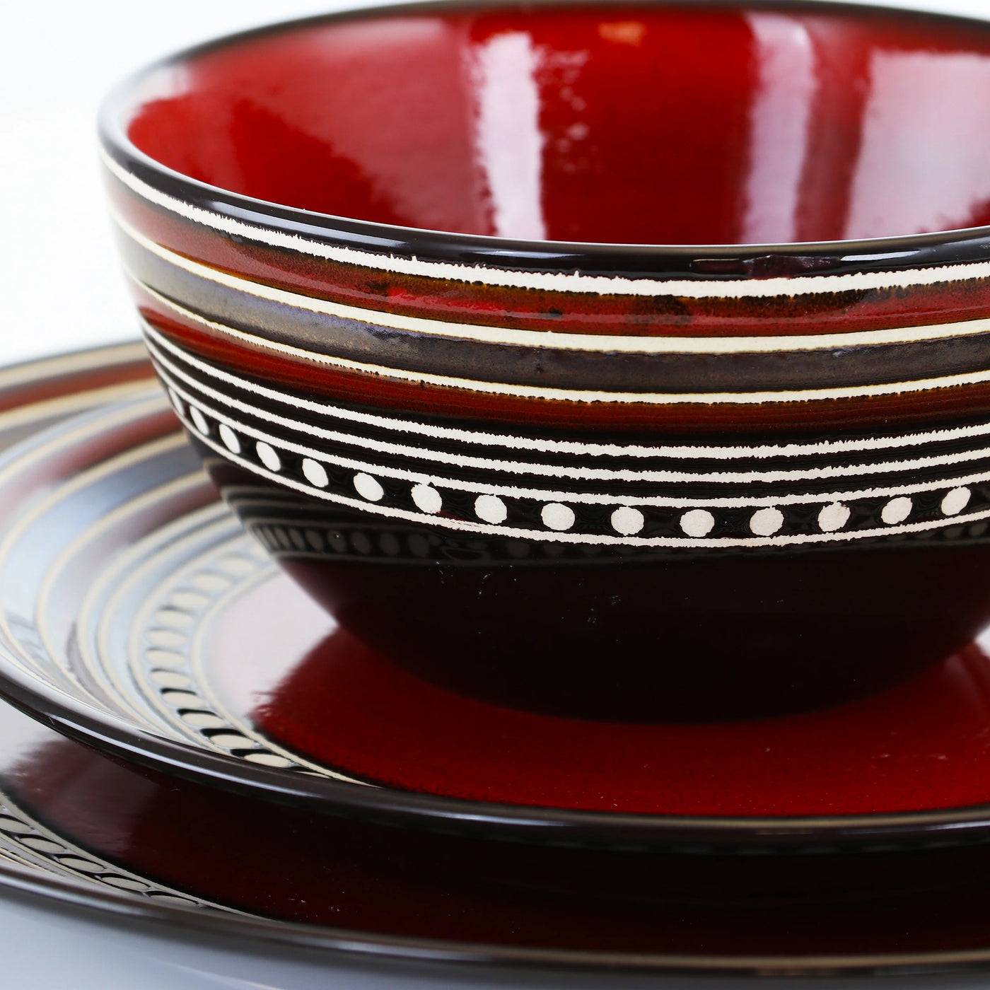 Gibson Elite Café Versailles 16 Piece Double Bowl Dinnerware Set - Red
